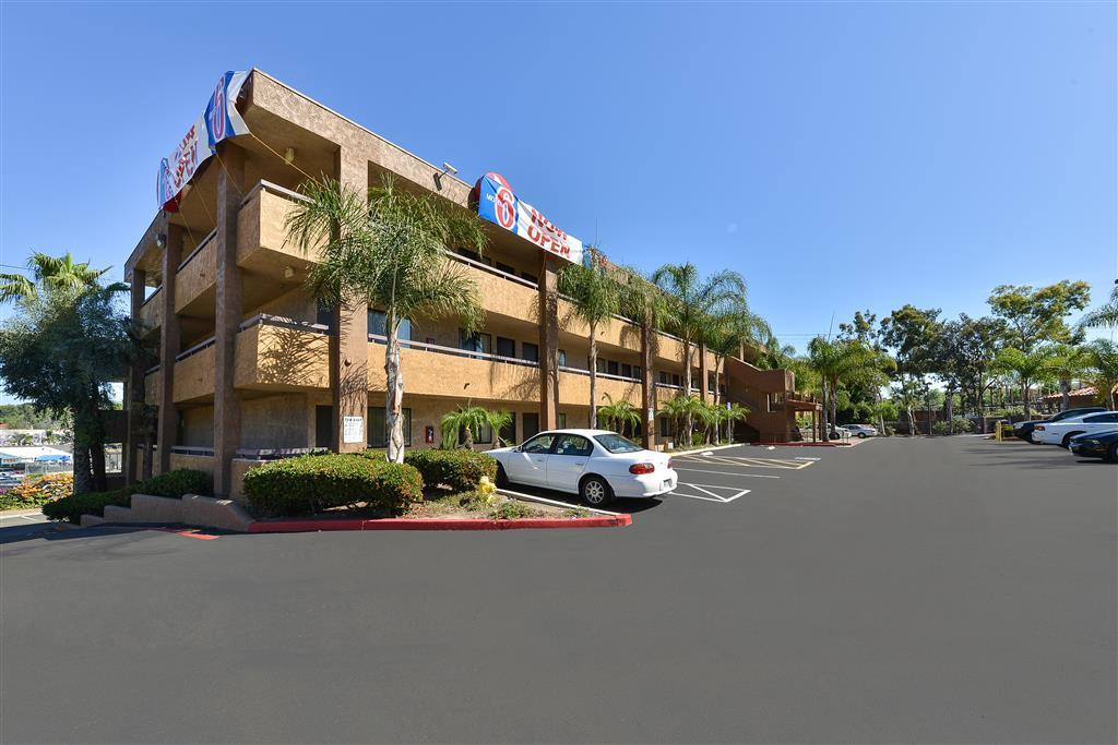 Motel 6 San Diego - Mission Valley المظهر الخارجي الصورة