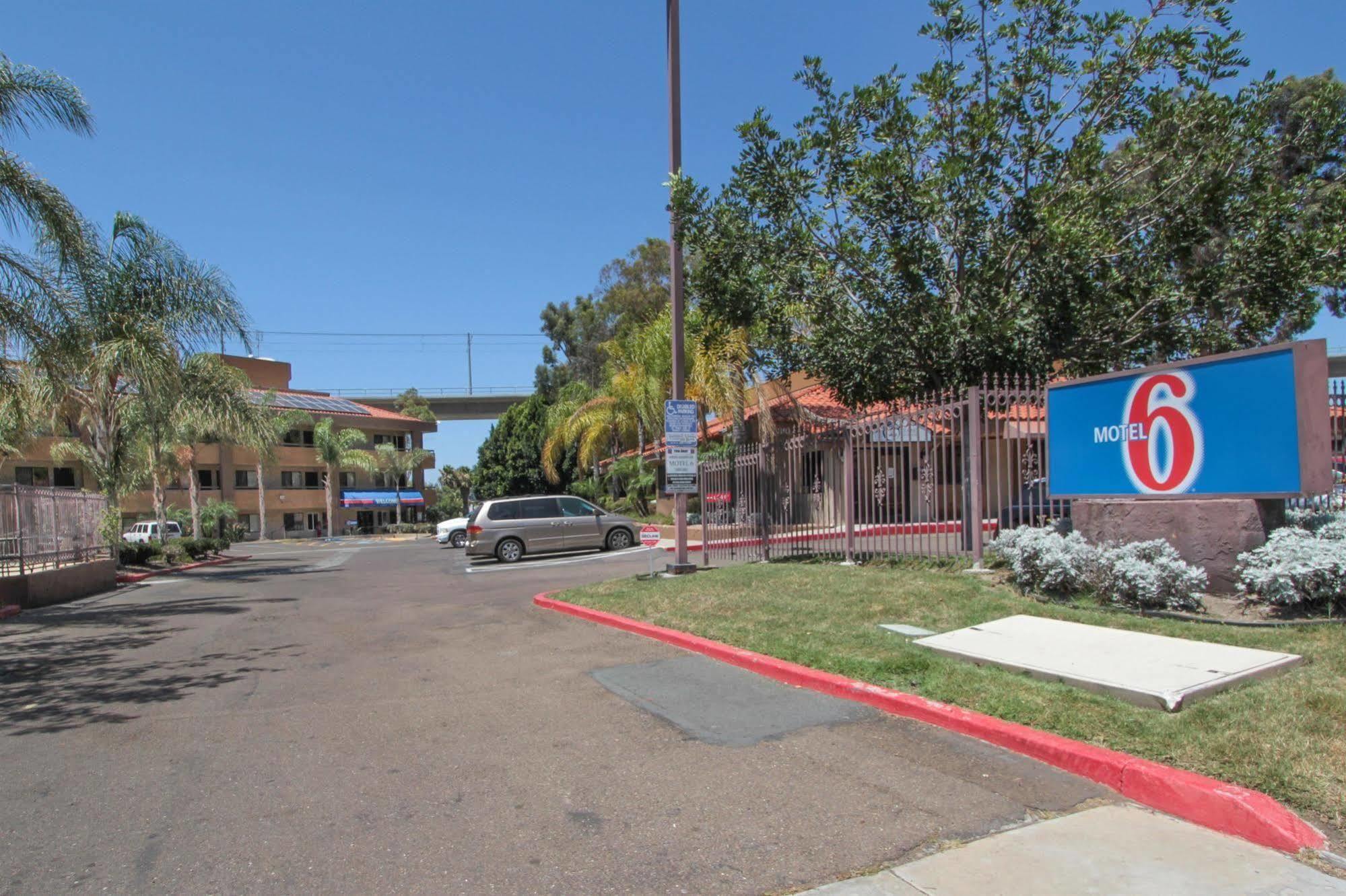 Motel 6 San Diego - Mission Valley المظهر الخارجي الصورة
