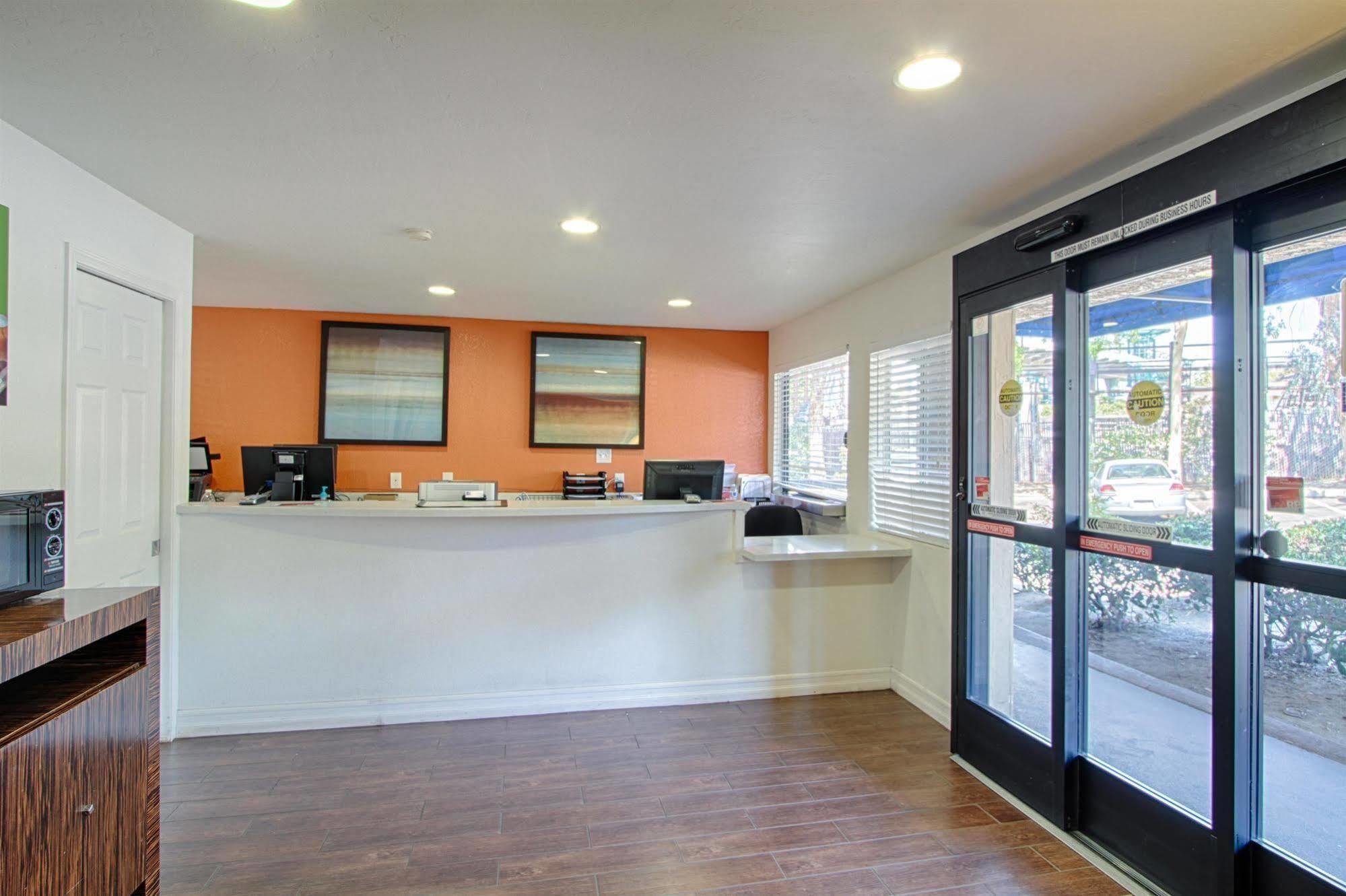 Motel 6 San Diego - Mission Valley المظهر الخارجي الصورة