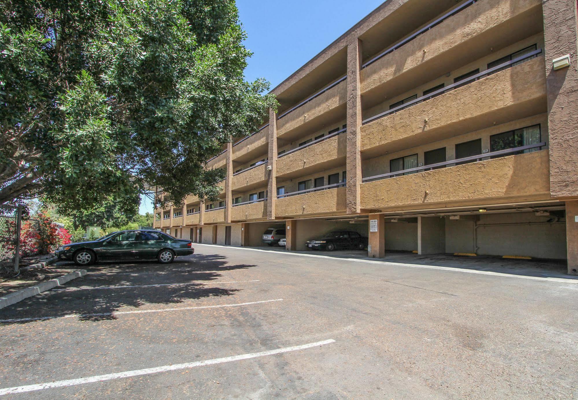 Motel 6 San Diego - Mission Valley المظهر الخارجي الصورة