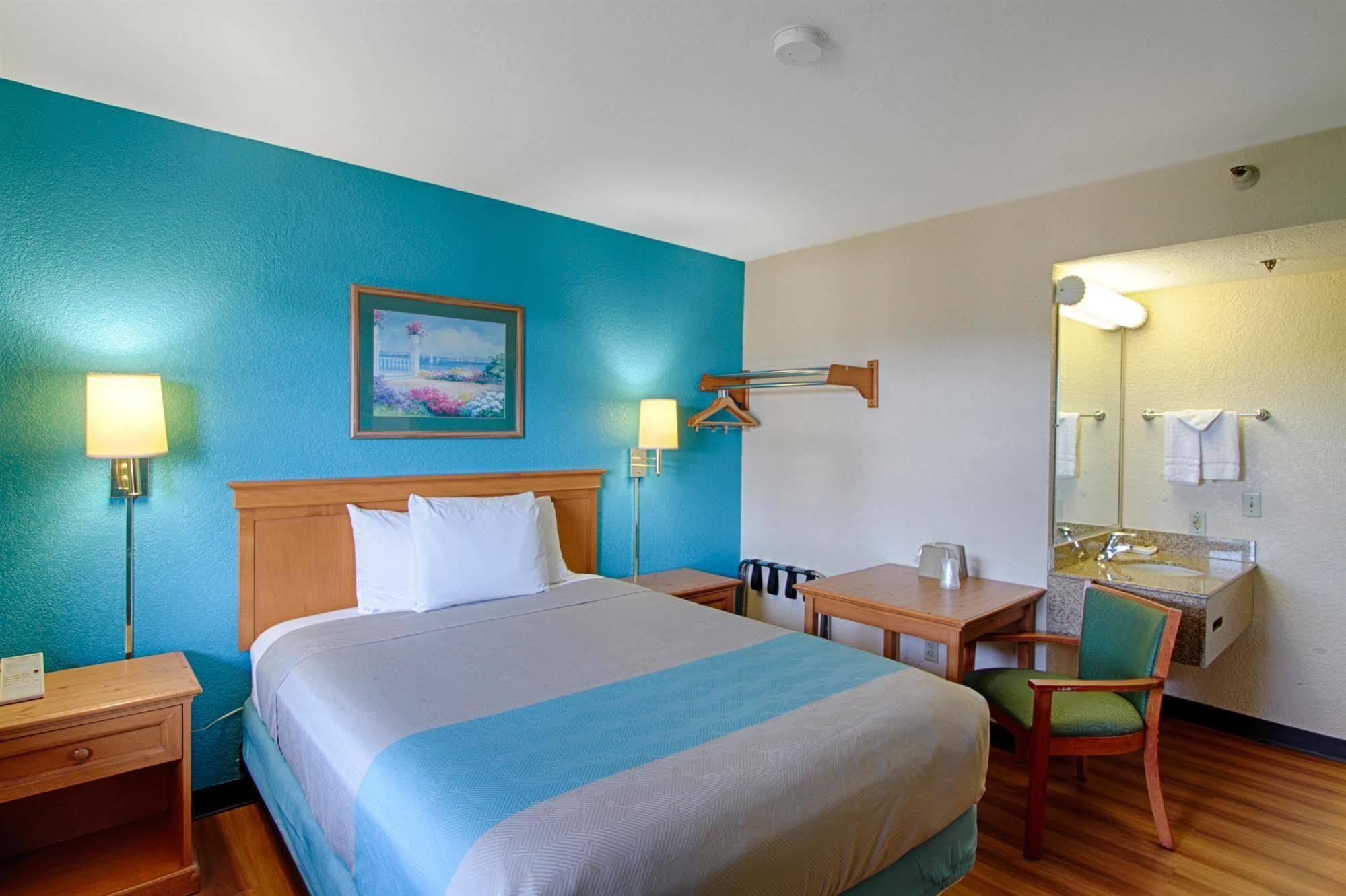 Motel 6 San Diego - Mission Valley المظهر الخارجي الصورة